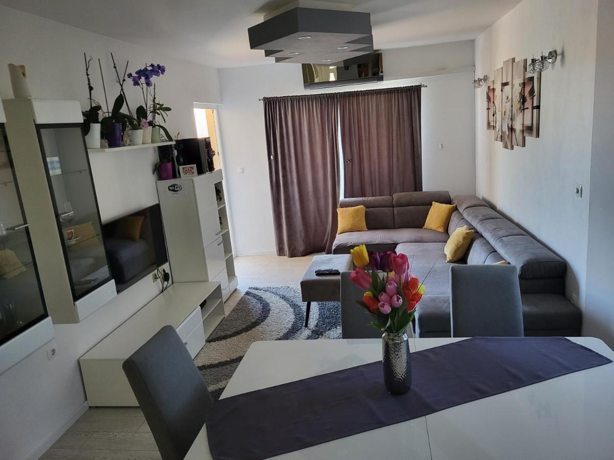 Apartments Matko Makarska Bagian luar foto