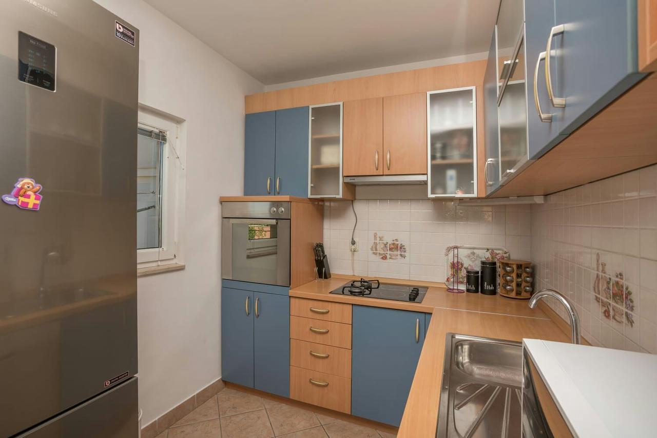 Apartments Matko Makarska Bagian luar foto