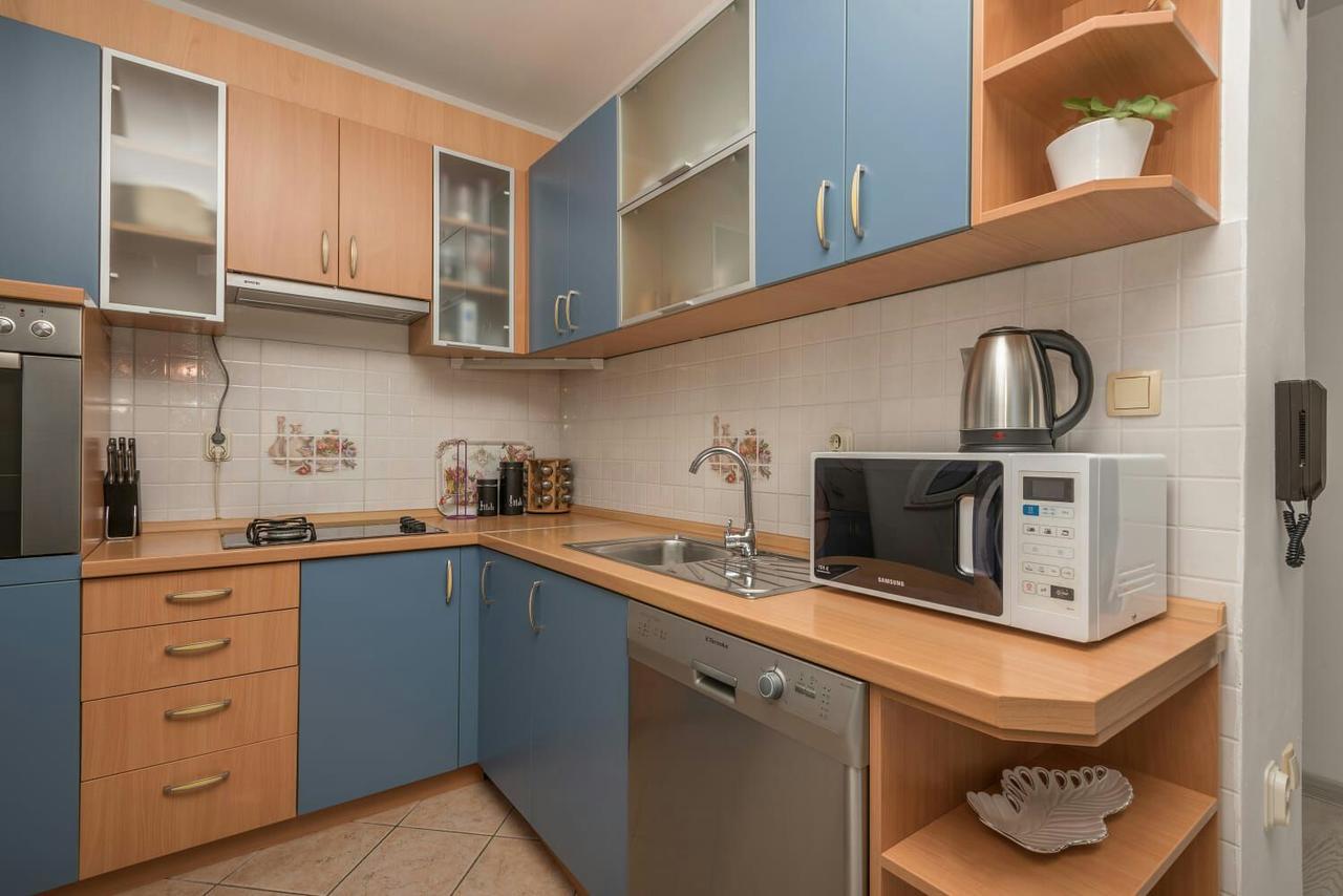 Apartments Matko Makarska Bagian luar foto